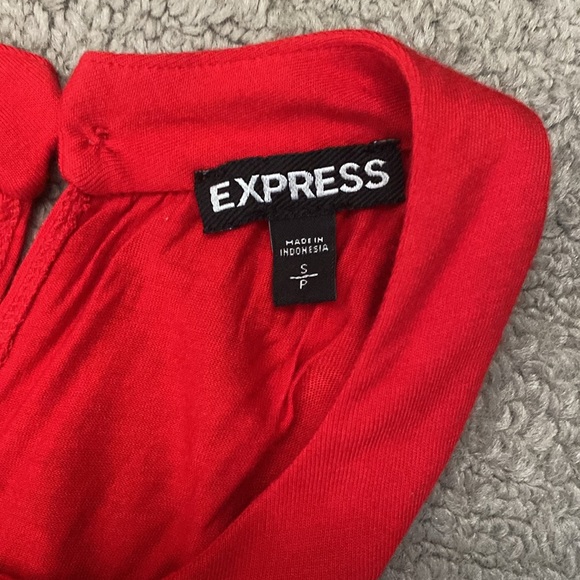 Express Top - Picture 2 of 3